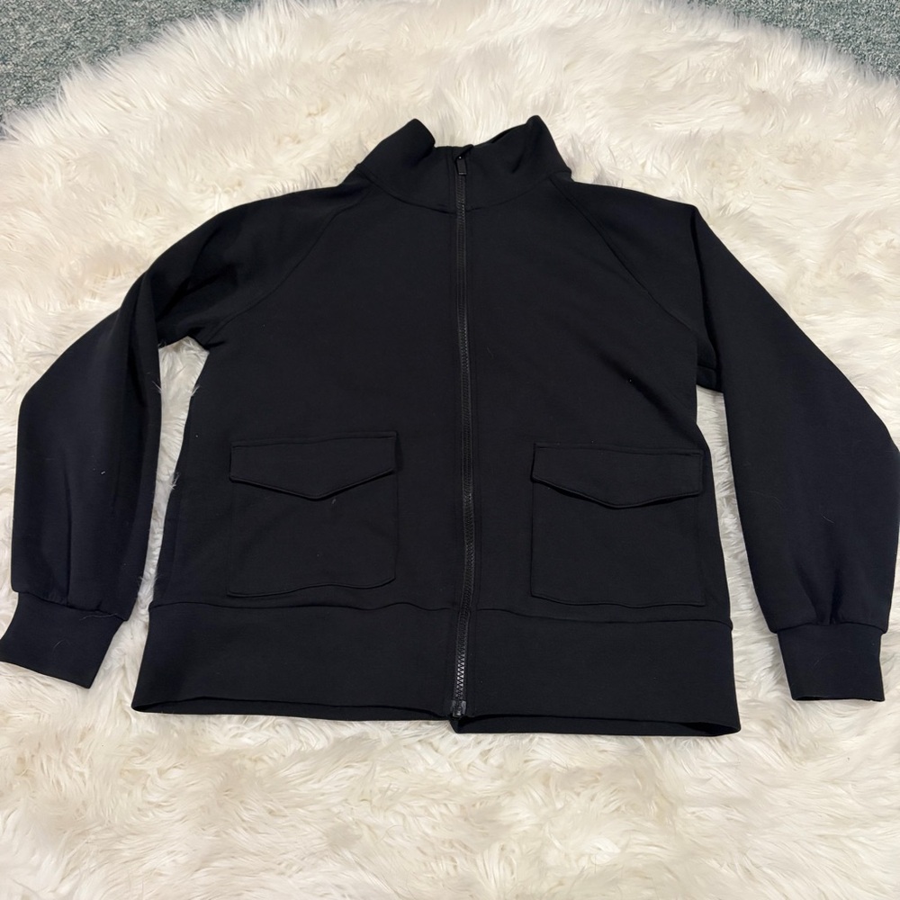 Mondetta black zip up sweater size M